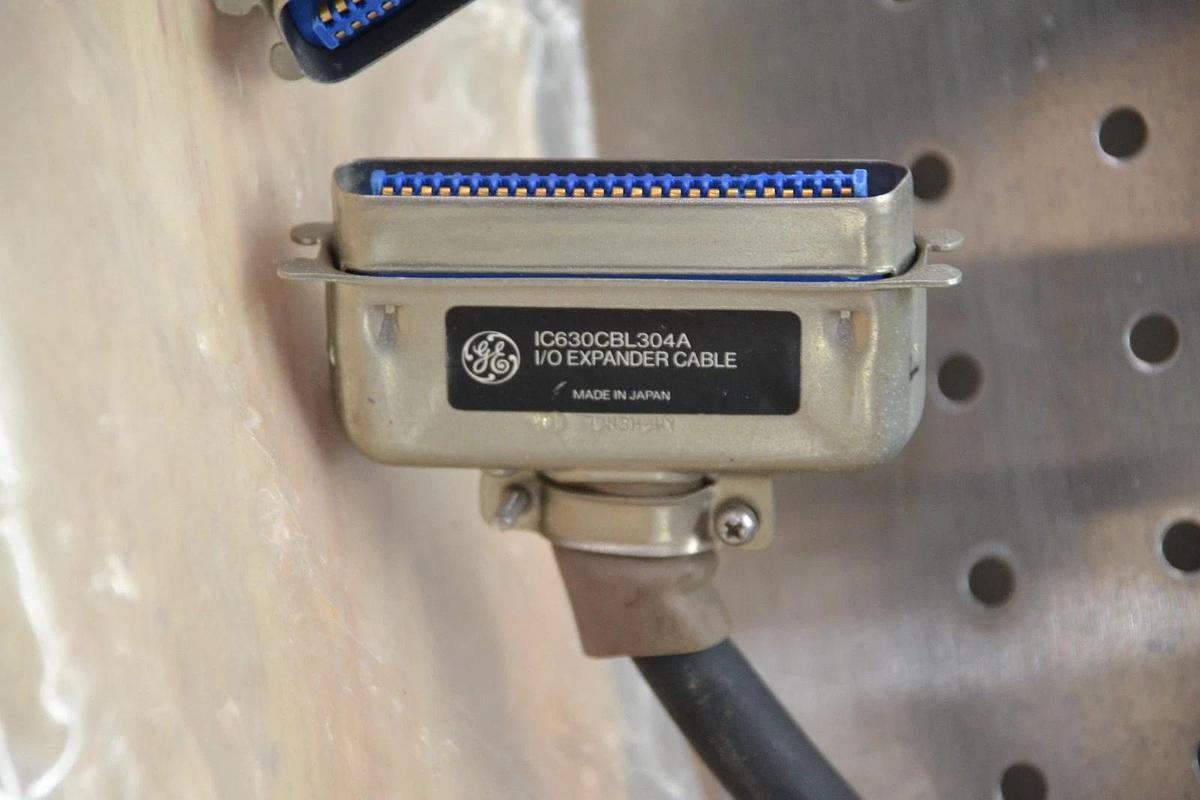 GE GENERAL ELECTRIC IC630CBL304A I/O EXPANDER CABLE NEW