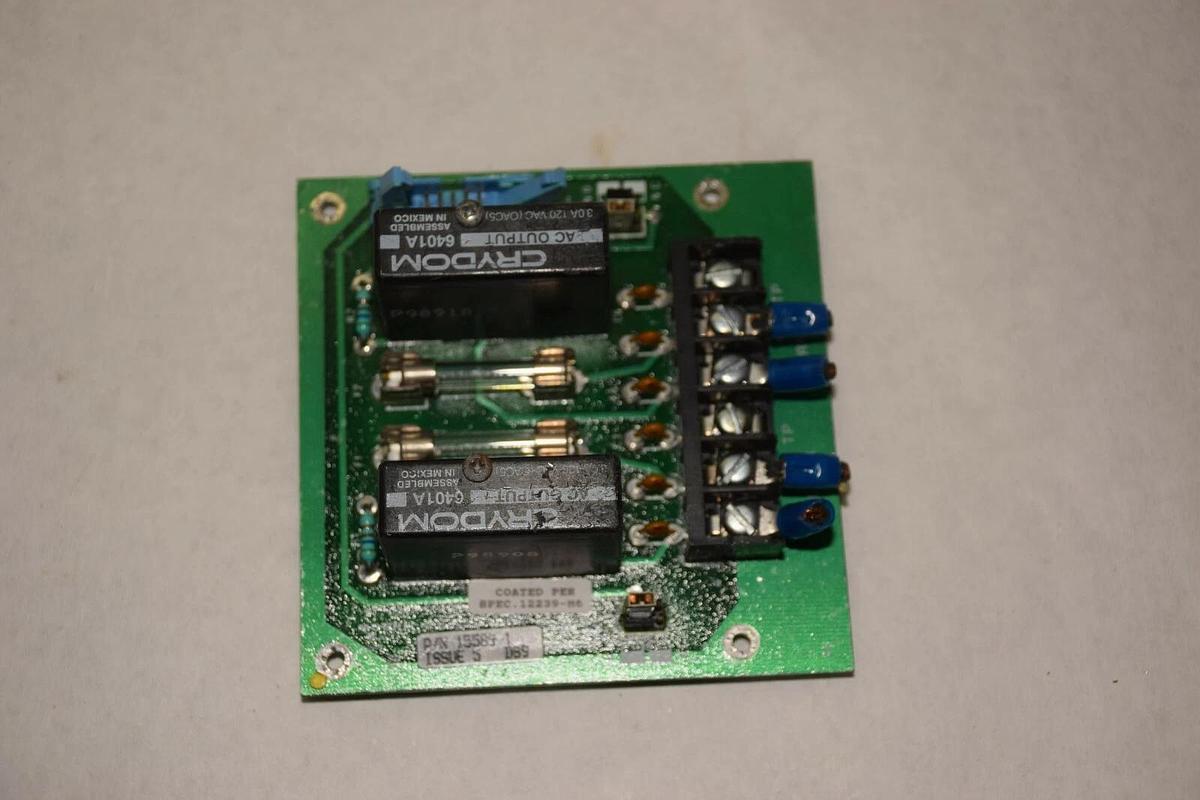 Used MOORE 15589-1 ISSUE 5 15589-1-5 CRYDOM 6401A RELAY PC BOARD