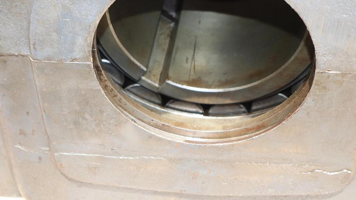 Link Belt Split Pillow Block Housing w/ Bearing 5-7/16" GP6887FC S32 NOS