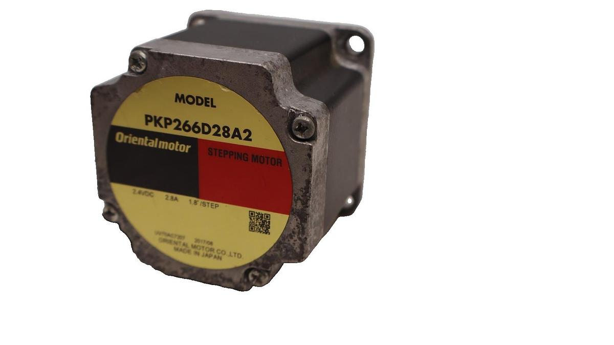 Used ORIENTAL MOTOR PKP266D28A2 2.4Vdc 2.8A 1.8/Step Stepping Motor