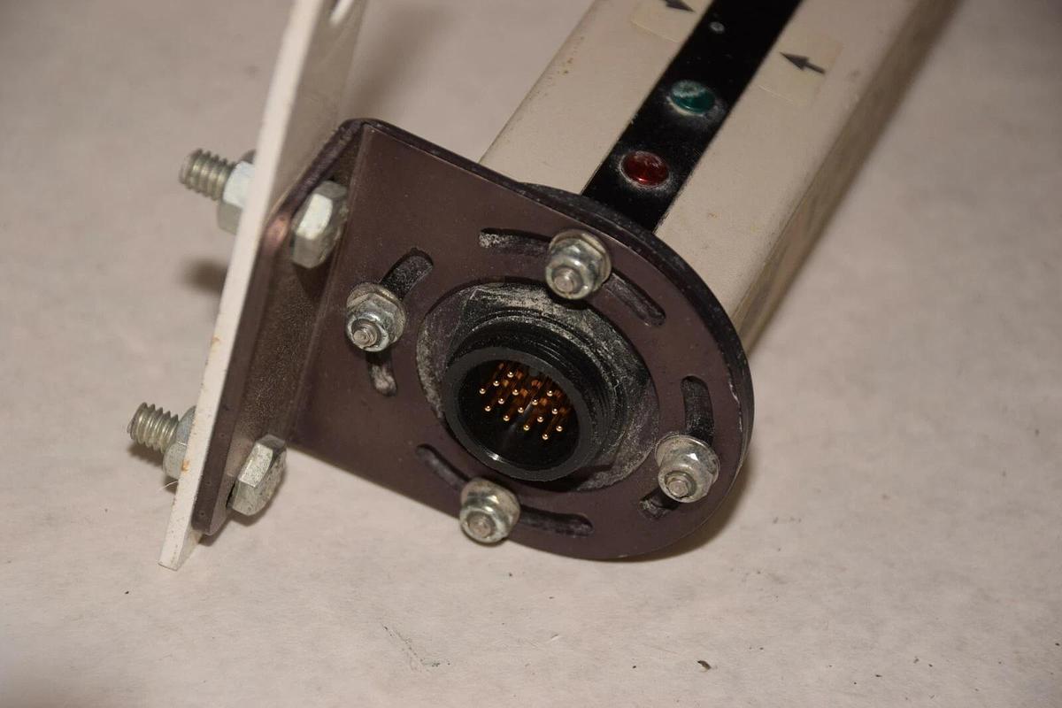 Used STI light Curtain  VS6512-0.25X, VS6512-X VALUSCAN XMTR 12 42560-0120