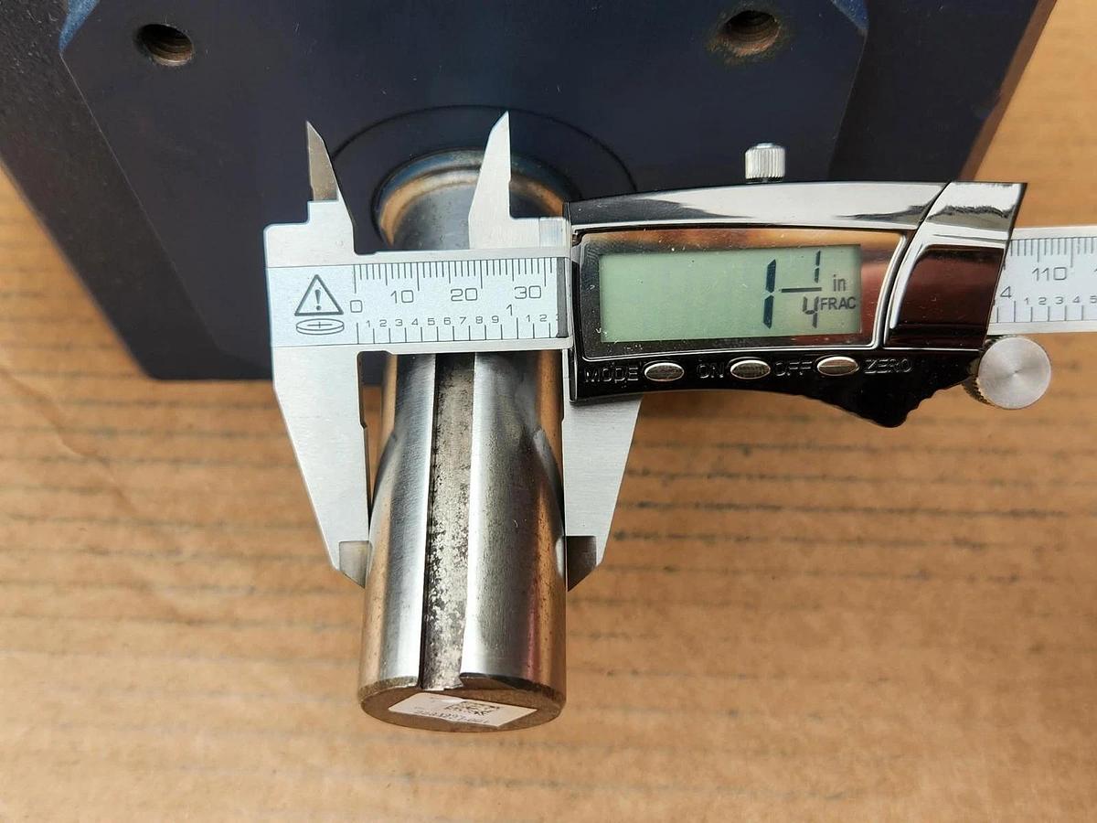 Ironman Grove Gear Speed Reducer Gearbox GR-BMQ-830-30-D-210 GR8300319.00 30:1