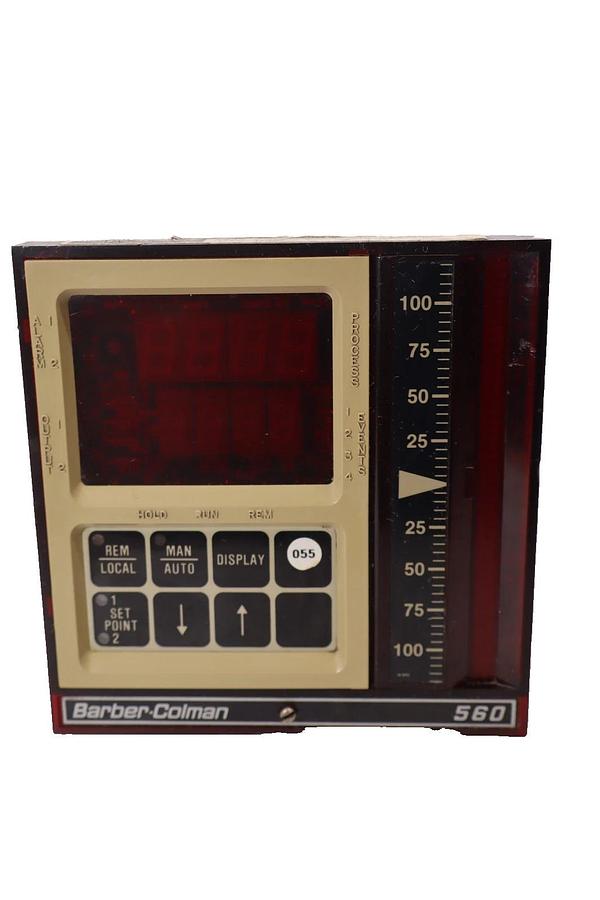 Used Barber Colman 560 Temperature Controller 5656-62034-340-1-00  0-1000°F