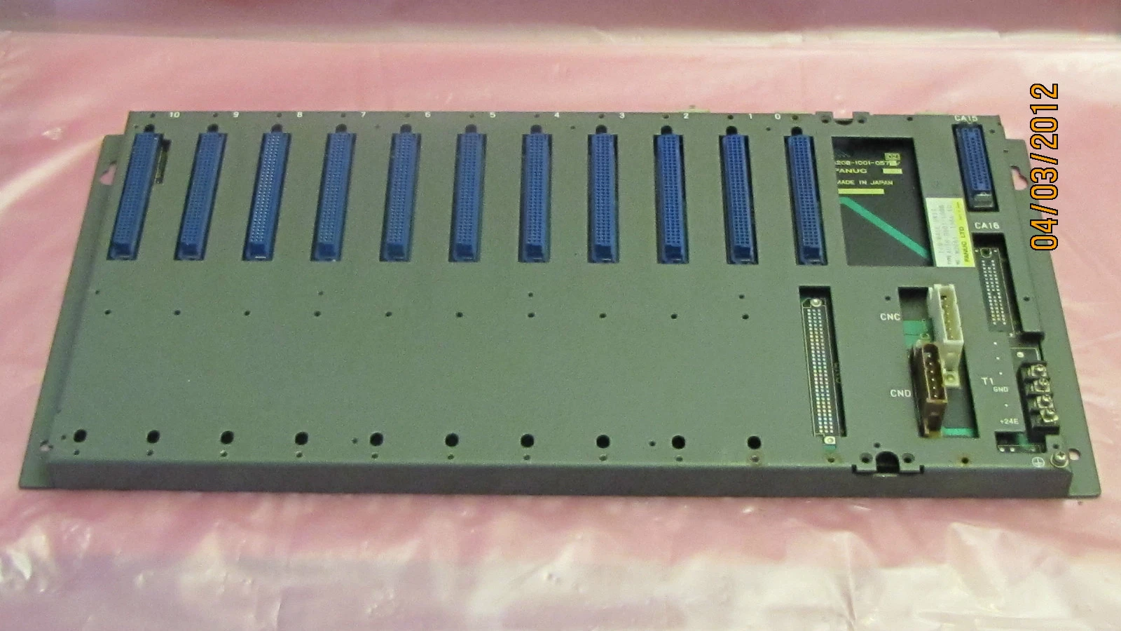 Used FANUC I/O BASE UNIT A20B-1001-0570 A20B10010570 A20B 1001 0570
