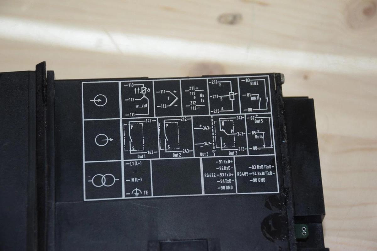 Used M.K.Juchheim Red Lion CONTROLLER 703032/40-001-001-06-101 250VAC 20..53V AC/DC