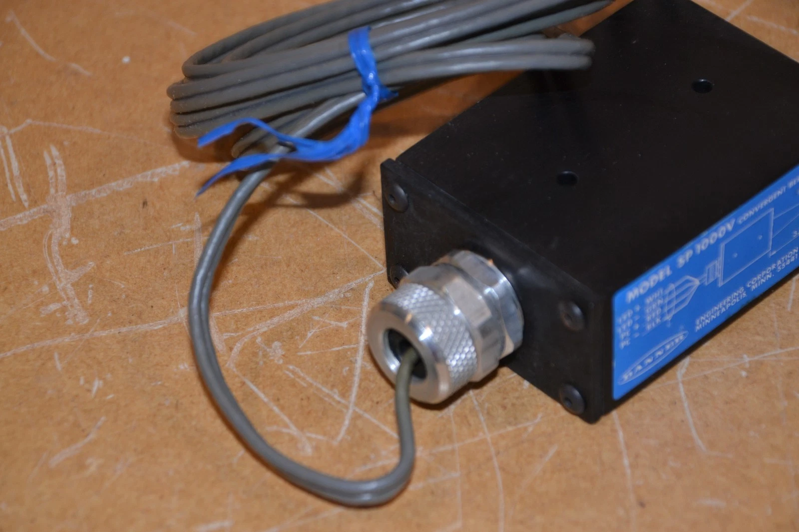 BANNER Convergent Mode Remote Sensor 3.8" focus SP1000V 16501 NEW