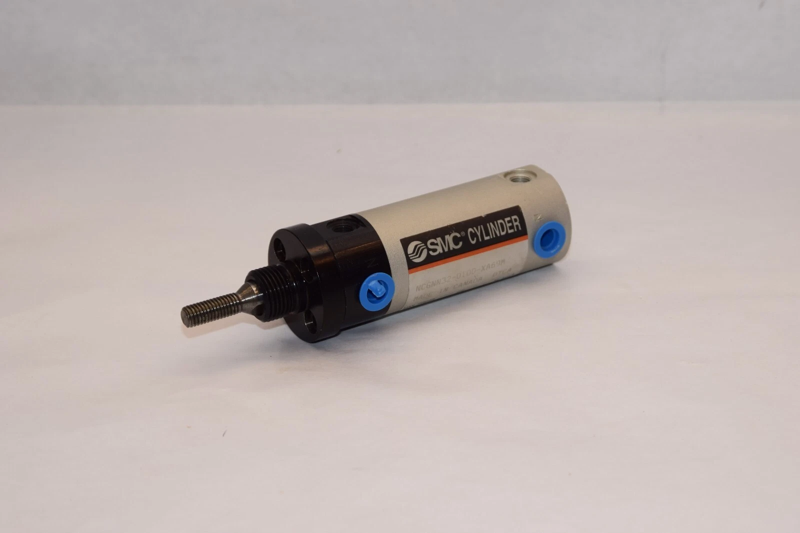 (NEW) SMC NCGNN32-0100-XA69M 150psi Air Cylinder