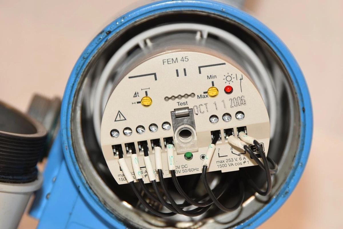 Used ENDRESS + HAUSER FTM31DR-05CB1A FTM 31DR-05CB1A Soliphant II Level Limit Switch