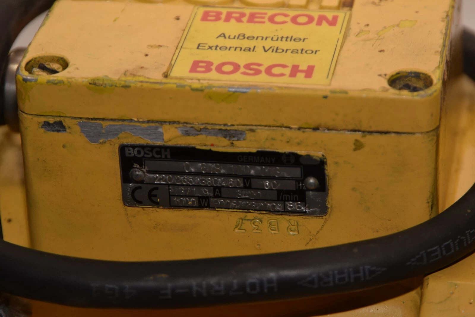 Used Bosch Electric Vibrator Shaker 220 / 460 VAC 3 Ph 1000W 0 618 120 013