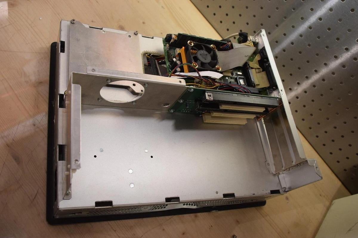 Used GE Fanuc Intelligence Panel IPC 44A751082-002R08 **AS-IS No hard drive**