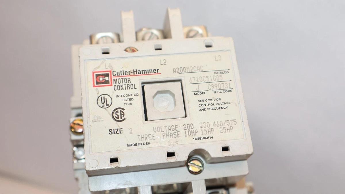 Cutler-Hammer CH Starter Motor Control Size Sz 2 A200M2CAC 120v coil 3ph