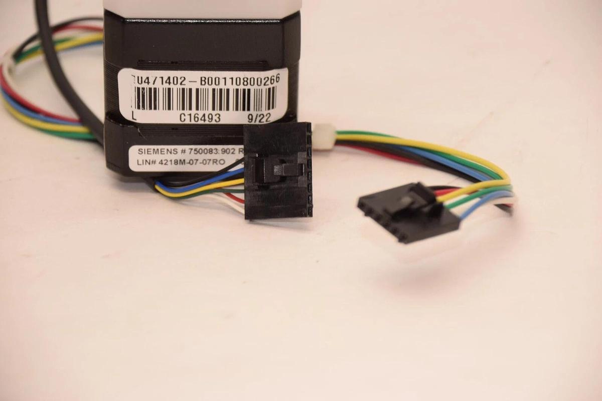 Used SIEMENS 750083.902 Rev E Hybrid Stepper Motor