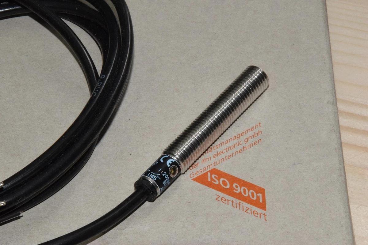 IFM IE5121 Proximity Sensor, Inductive, 1mm, PNP, NO