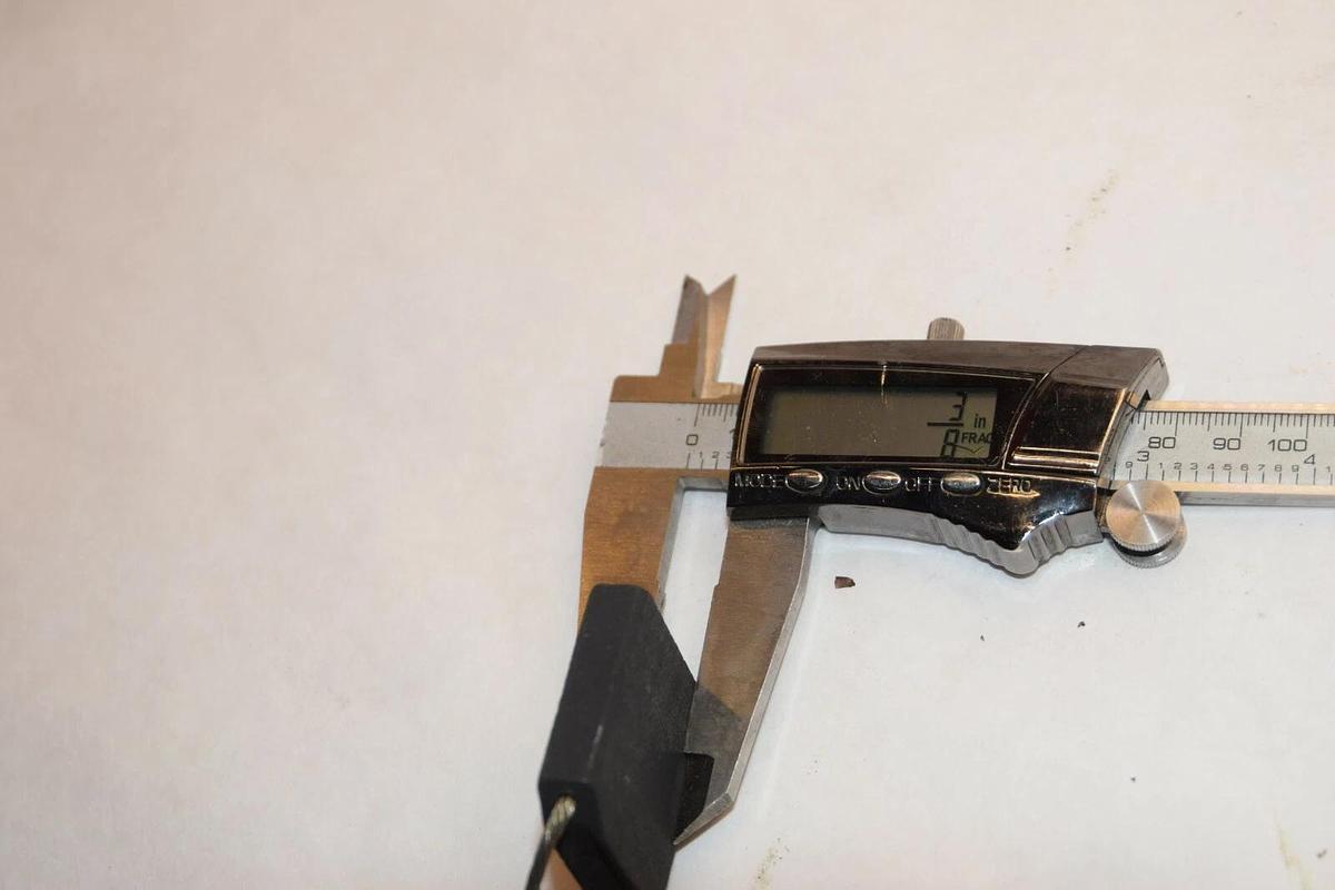 (NEW) WESTINGHOUSE 769A784G11 1.5"x3/8" Carbon Brush