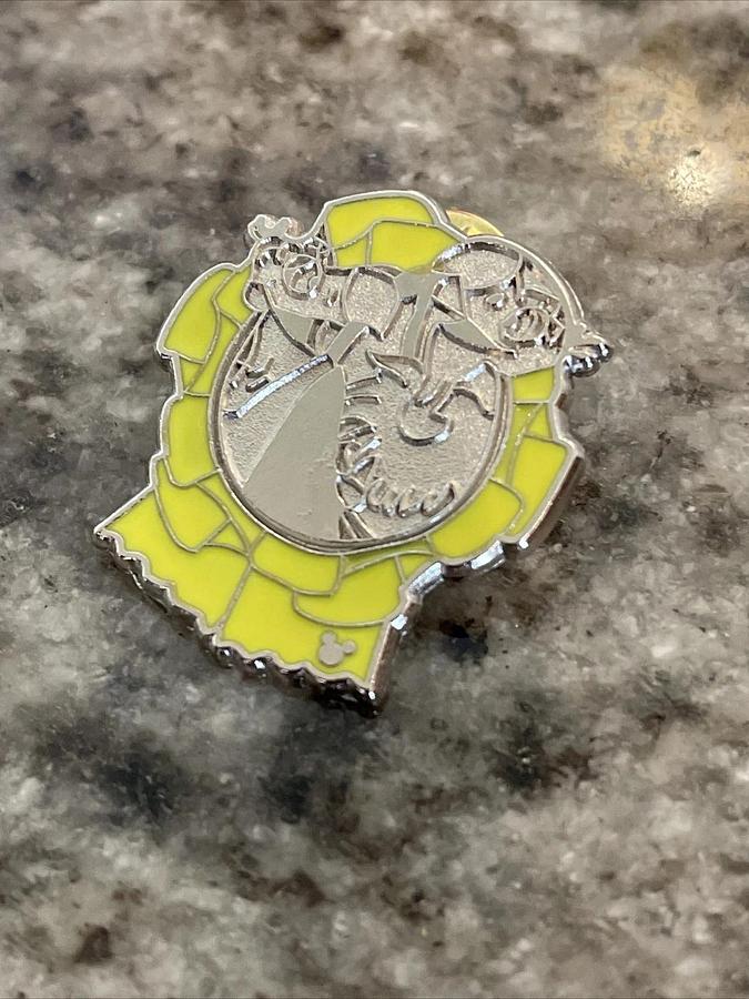 Used Jungle book vulture pen Disney trading pins hidden mickey pin