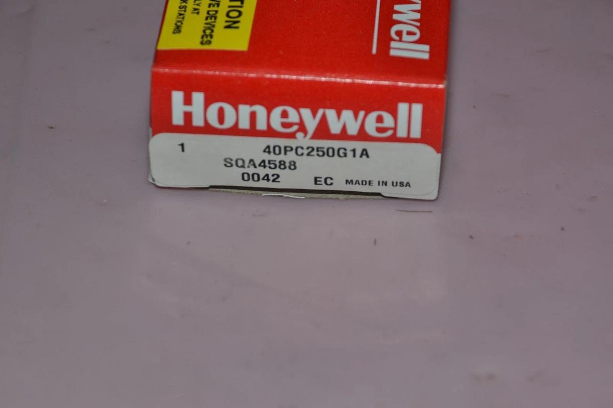 Honeywell Micro Switch  40PC250G1A SQA4588   NEW