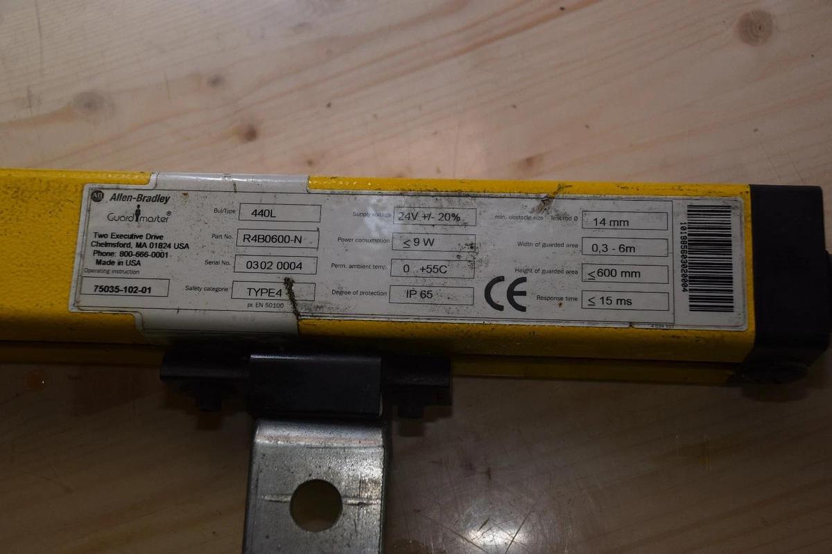 Used ALLEN BRADLEY GUARDMASTER 440L R4B0600-N TYPE 4 14mm SAFETY LIGHT CURTAIN