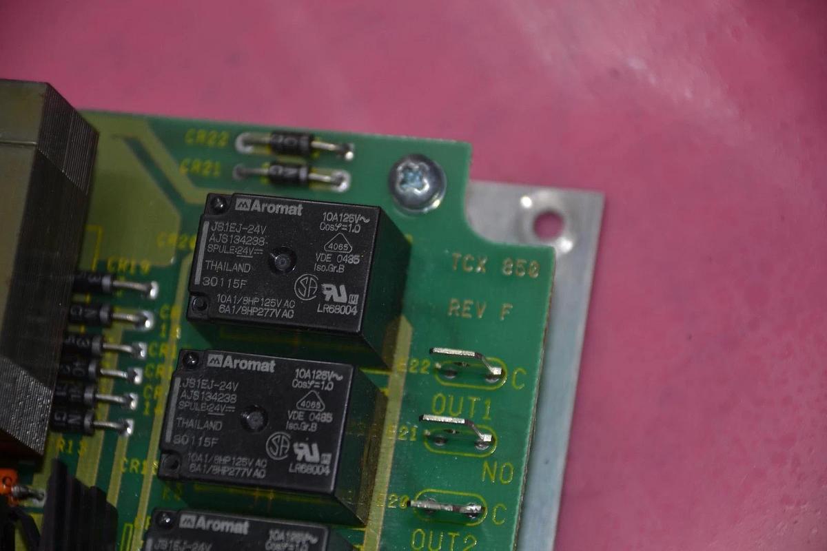 Used ANDOVER CONTROLS TCX 850 24VAC 20VA TERMINAL CONTROL