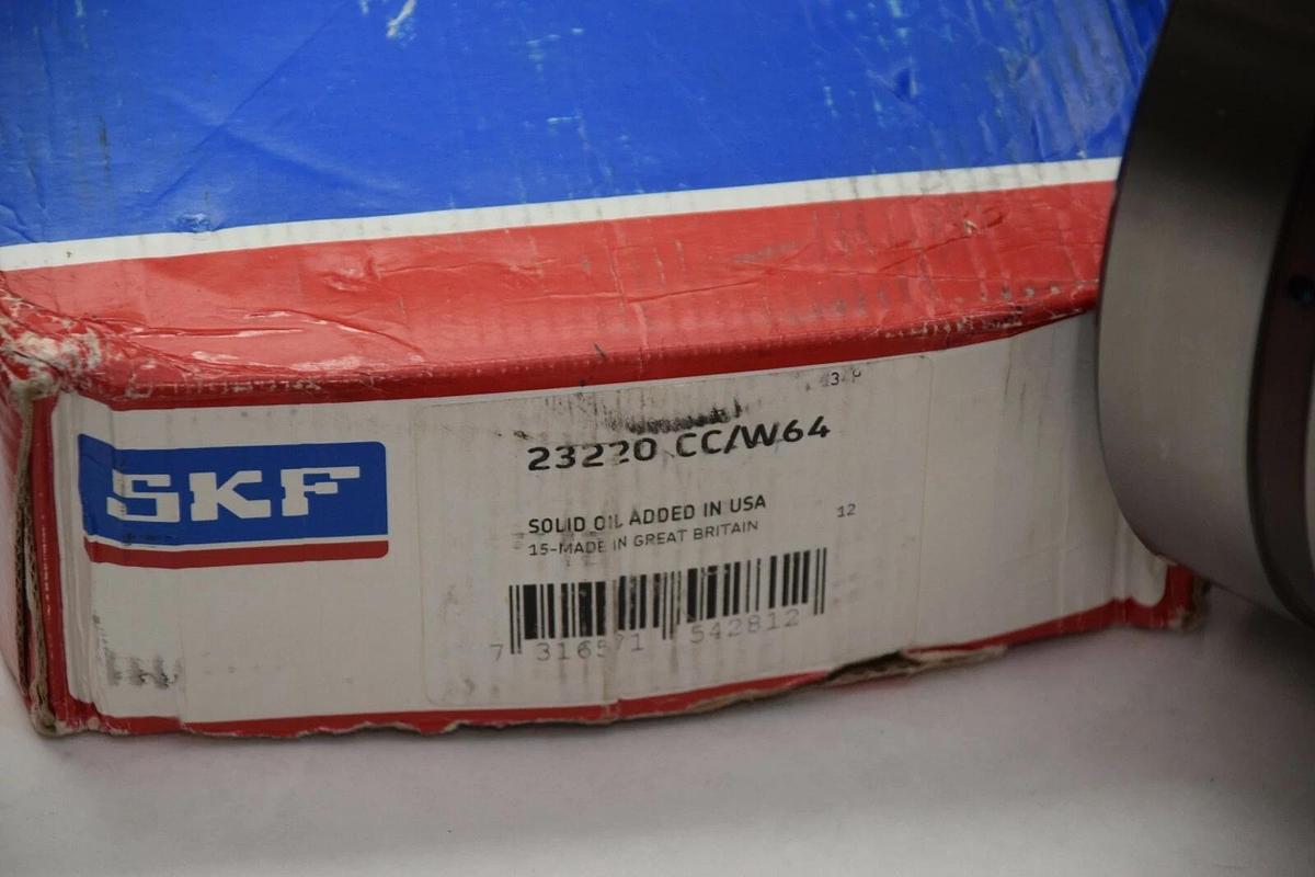 (New) SKF 23220 CC/W64 SOLID OIL BEARING