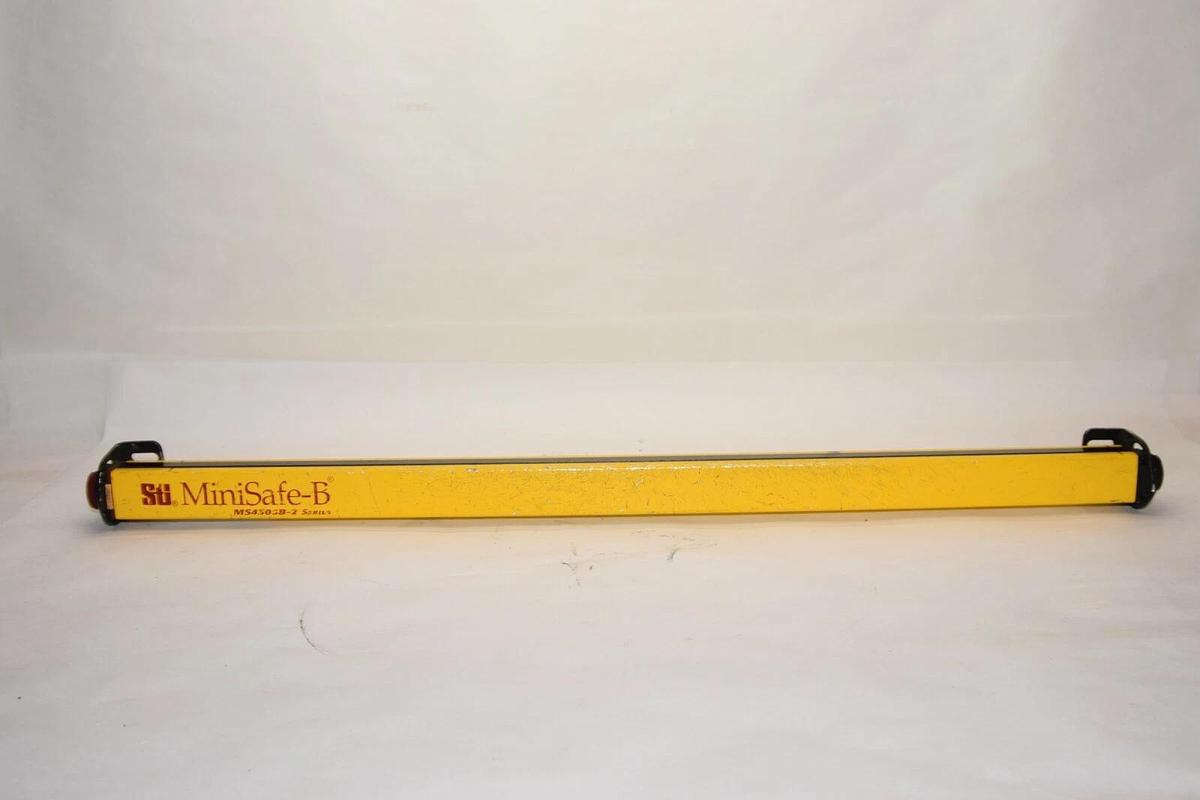 Used STI MS4324B-2 Range 30' MiniSafe 24" Receiver Light Curtain