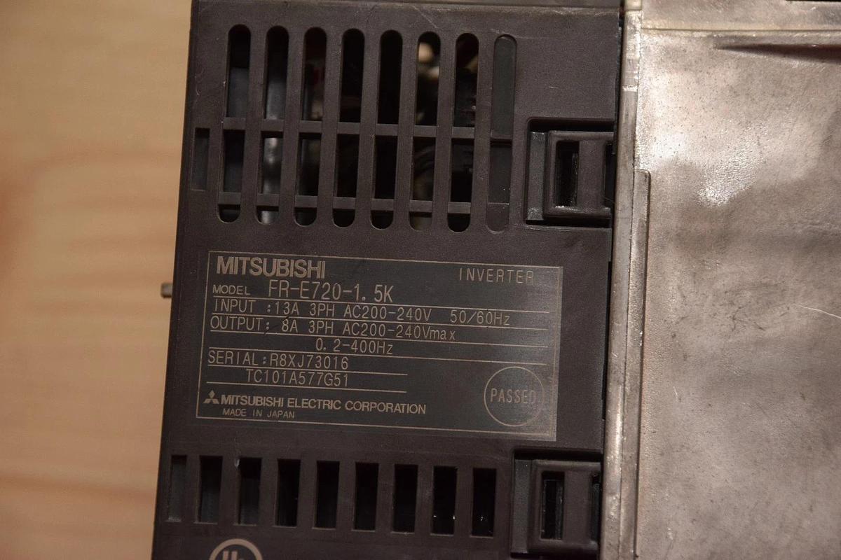 Used Mitsubishi Drive, FR-E720-1.5K FRE72015K Inverter 8A 3PH AC200-240V 0.2-400Mhz
