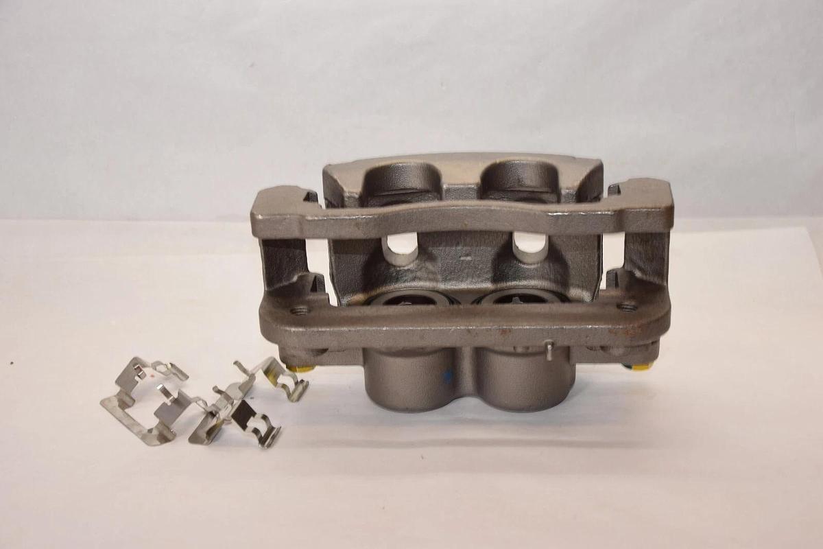 (NEW) GM R5101 , 6D22 , WF2 Akebono Brake Caliper