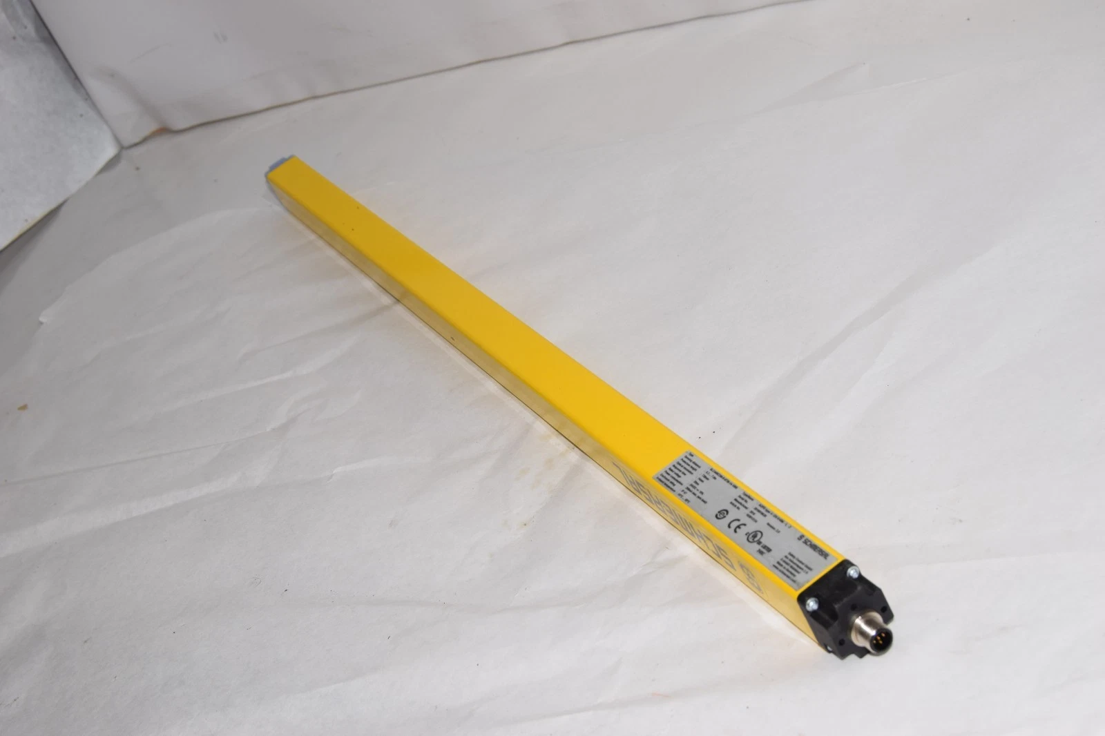 Schmersal Safety Light Curtain SLC440COM-R-0730-14-1050 Receiver (New)