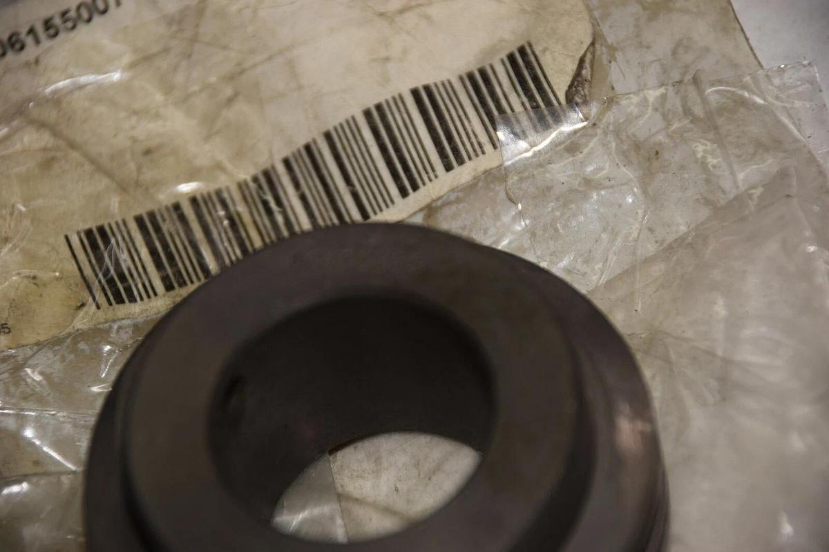 KBA 06155305 GEAR WORM NEW