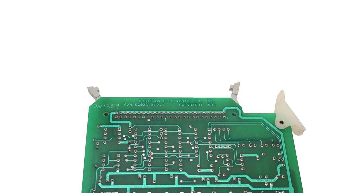Used VersaLogic / Digitron Electronics Inc. 28066 Circuit Board Card