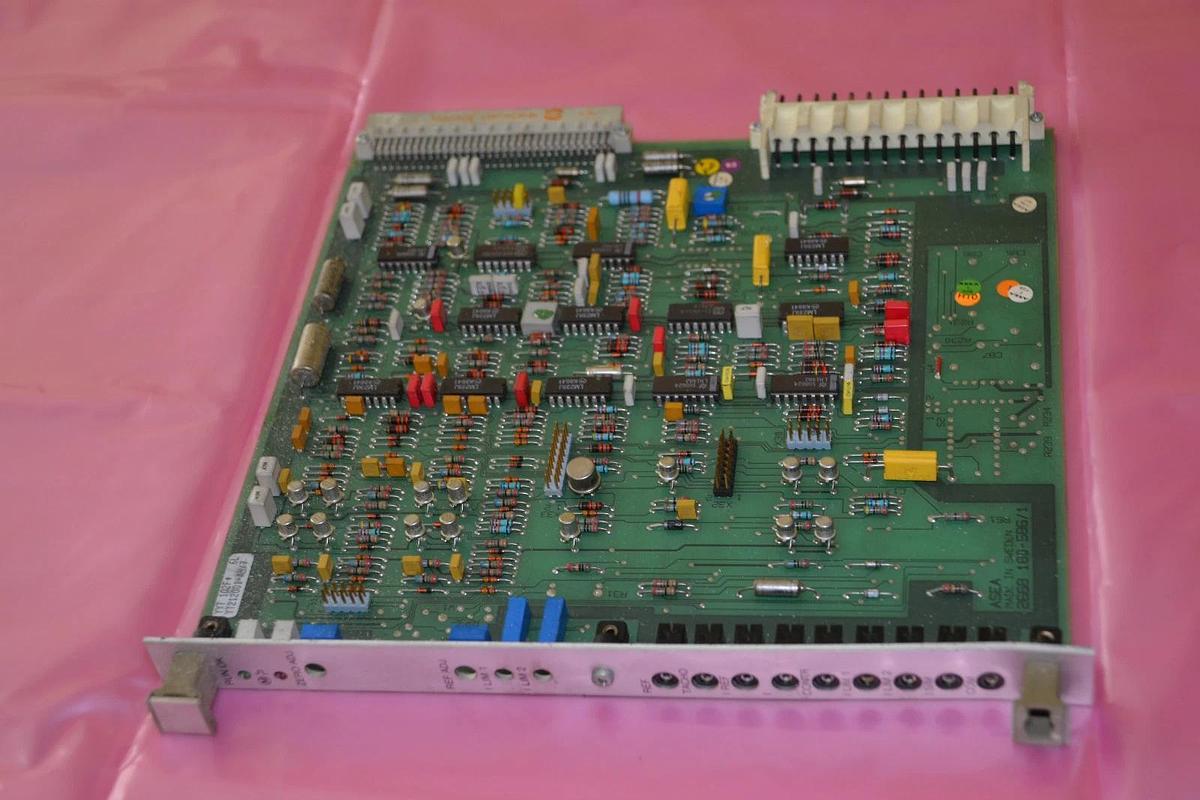 Used ABB ASEA CIRCUIT BOARD CARD YYT102F YYT 102F 6L YT212001-AN/7 2669 180-586/1