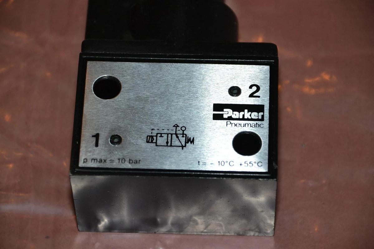PARKER VALVE DB223MTF 10 BAR NEW