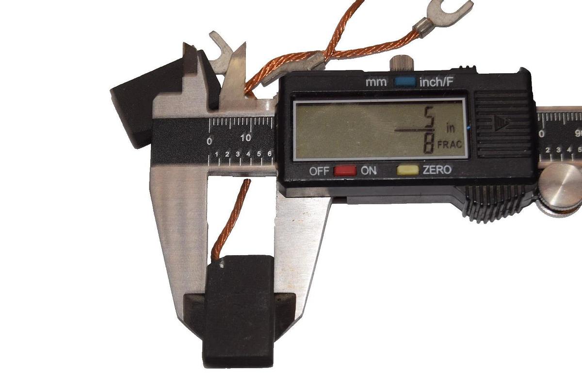 172 Carbon Motor Brush Brushes 1" x 1/4" x 5/8"  (New - Lot of 4)