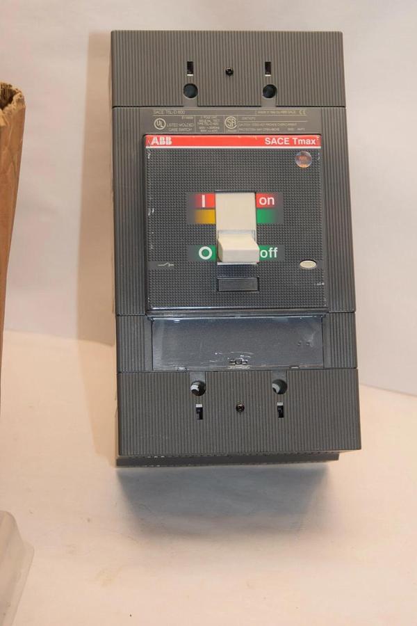 (NEW) ABB SACE TMAX T5 L-D 600 T5L-D600 3P Circuit Breaker w/ accessories