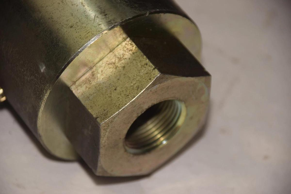 STAUFF HHBV 20160001 M 11430psi FLOW VALVE NEW