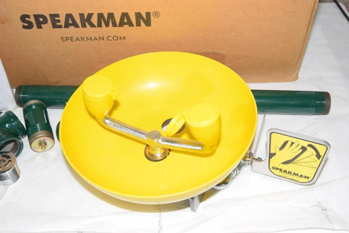 Speakman Safety EyeSaver Pedestal Mounted Eye/Face Wash SE-496 (NEW)