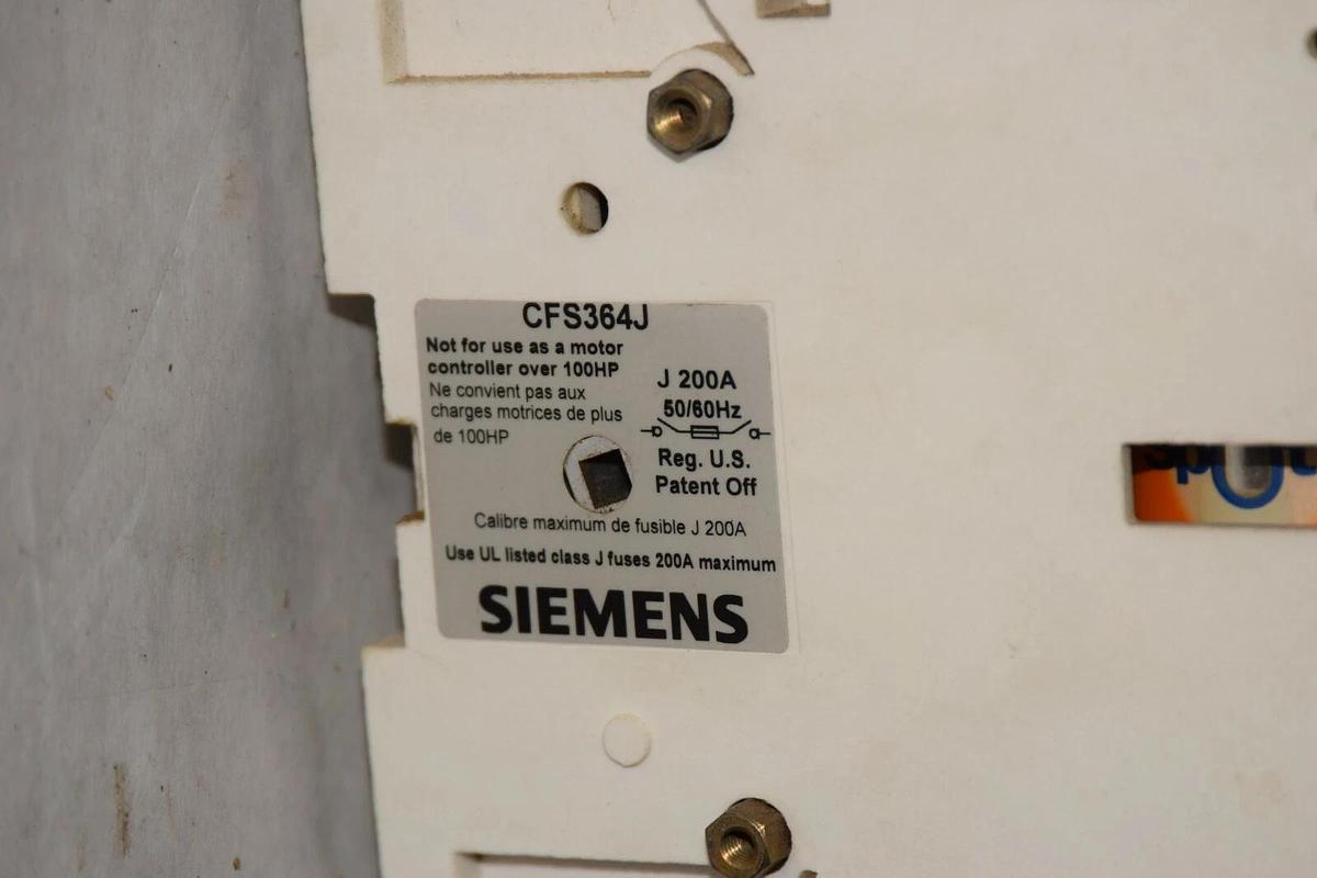 Used SIEMENS CFS364J 200A 50/60Hz 100HP Fusible Disconnect Switch