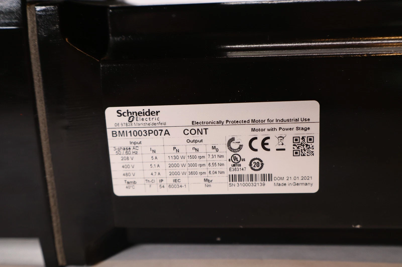 Schneider Electric Servo Motor 3PH 208v 400v 480v BMI1003P07A (New, take out)