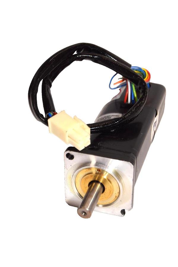 Yaskawa Electric AC Servo Motor SGM-01A312 100W 200V 0.87A SGM01A312 (Refurb)