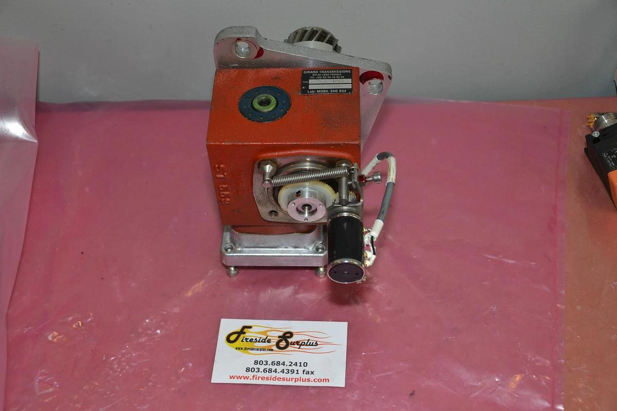 Used GIRARD TRANSMISSIONS TYPE 25.4 1/50 1-50 3765381/65 3765381 65 MOBIL SHC 634