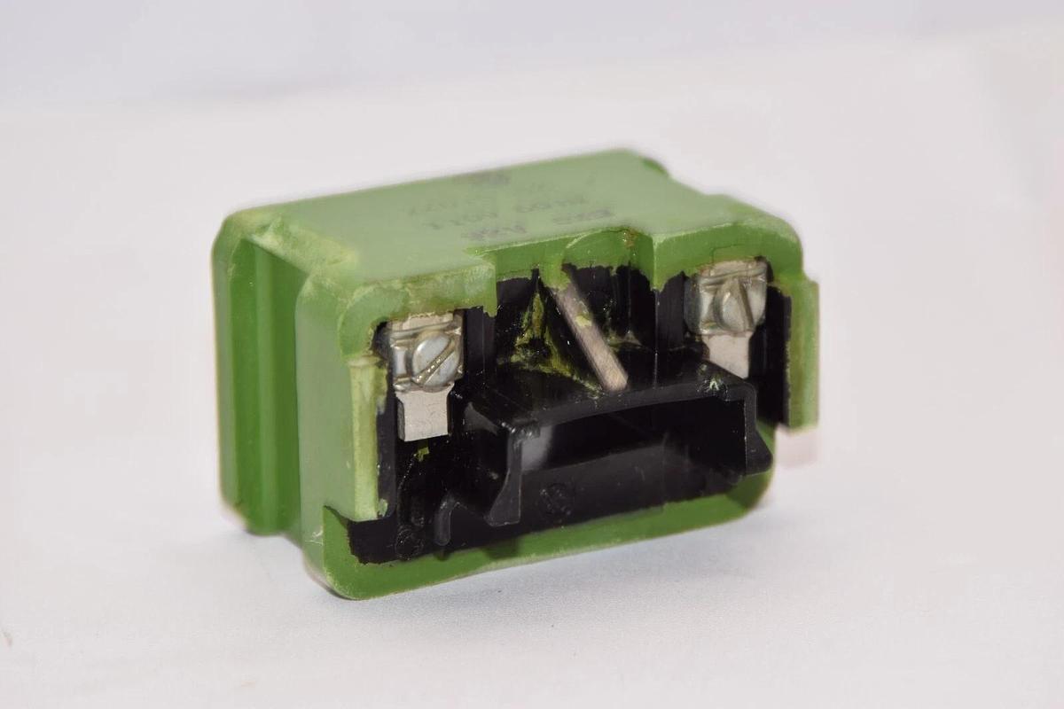 Used GE GENERAL ELECTRIC 22D151G2 110V 60Hz Coil