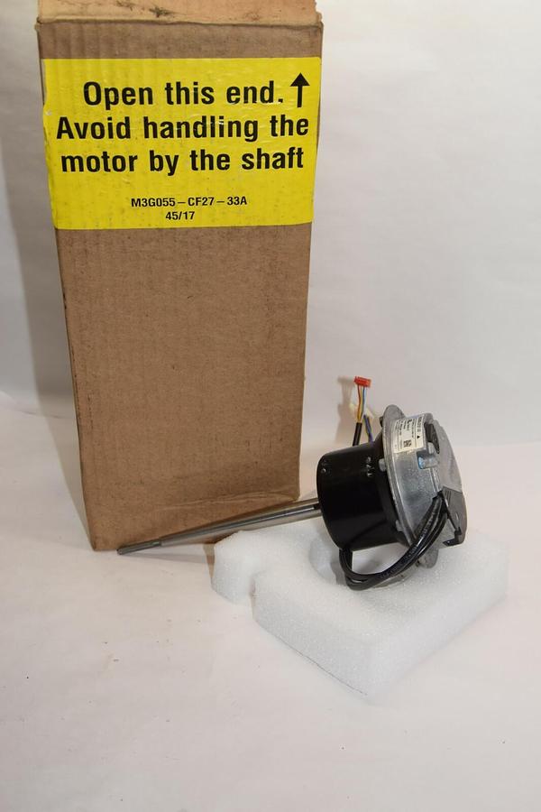 (NEW) EBMPAPST M3G055-CF27-33 230Vac 50/60Hz Axial Fan