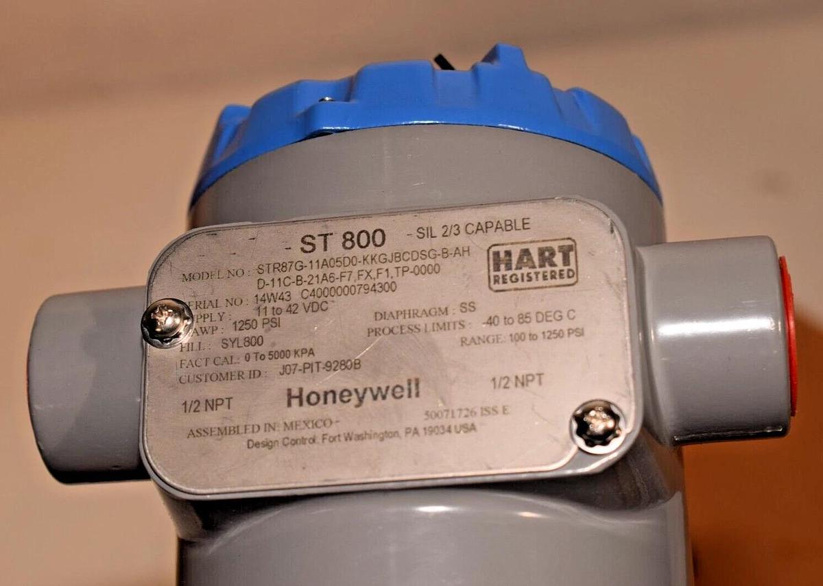 Honeywell STR800 GP Remote Seal ST800 STR87G-11A05D0-KKGJBCDSG-B-AHD-11C-B  NEW