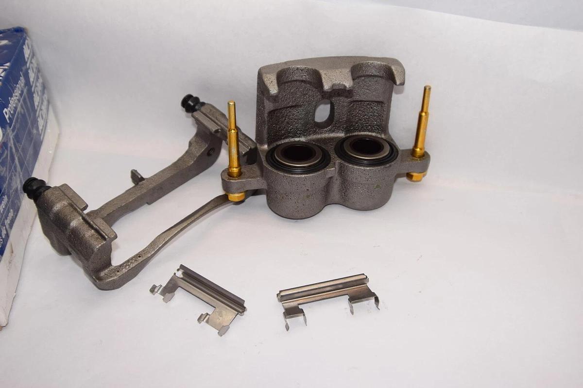 (NEW) AcDelco 8FR1378 , 19141580 Brake Caliper