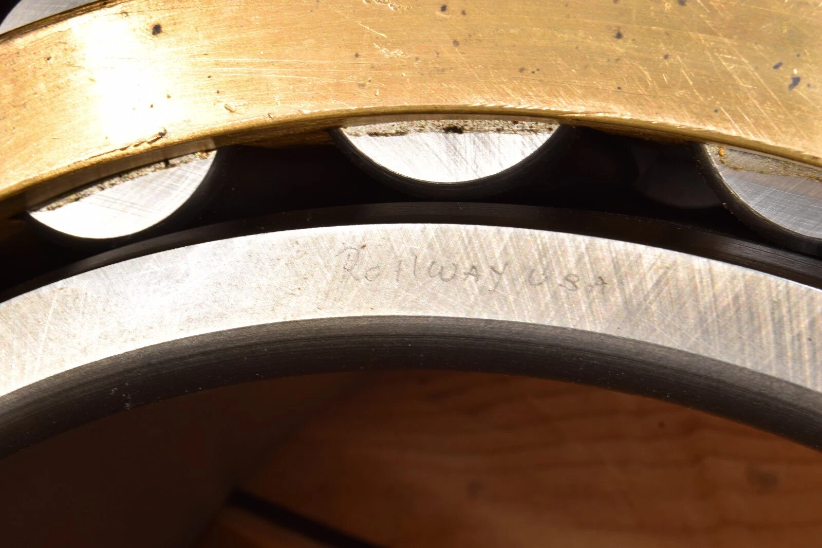 Rollway USA Bearing CS-7164-101 CS7164101 CS.7164.101 OD approx 21" ID 13" NEW