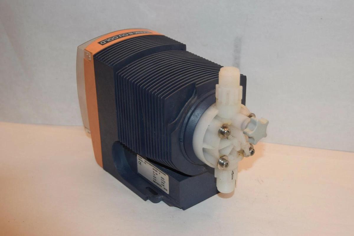 Used ProMinent Fluid Controls Metering Pump Gamma/L 19 gph GALA1000PPER200UA002000