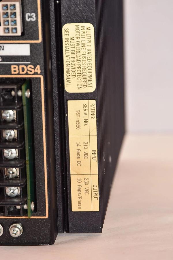 Used KOLLMORGEN  BDS4A-210J-WO / BDS4A210JW0  Industrial Servo Drive