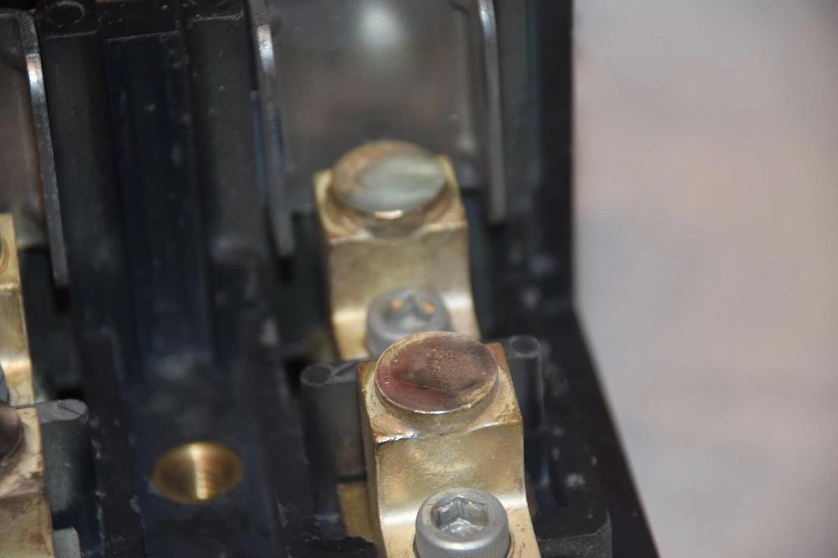 Used Westinghouse Contactor Size 5 A201KGC Sz5 Motor Starter Coil 120V (contacts 95%)