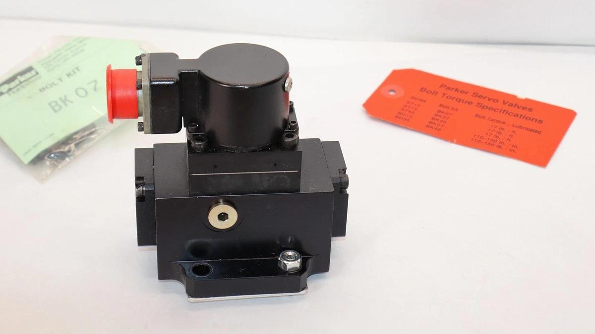 PARKER Servo Valve 801234-AAA-NR 801234AAANR 2.5gpm AAA-NB-2.5 (NEW)