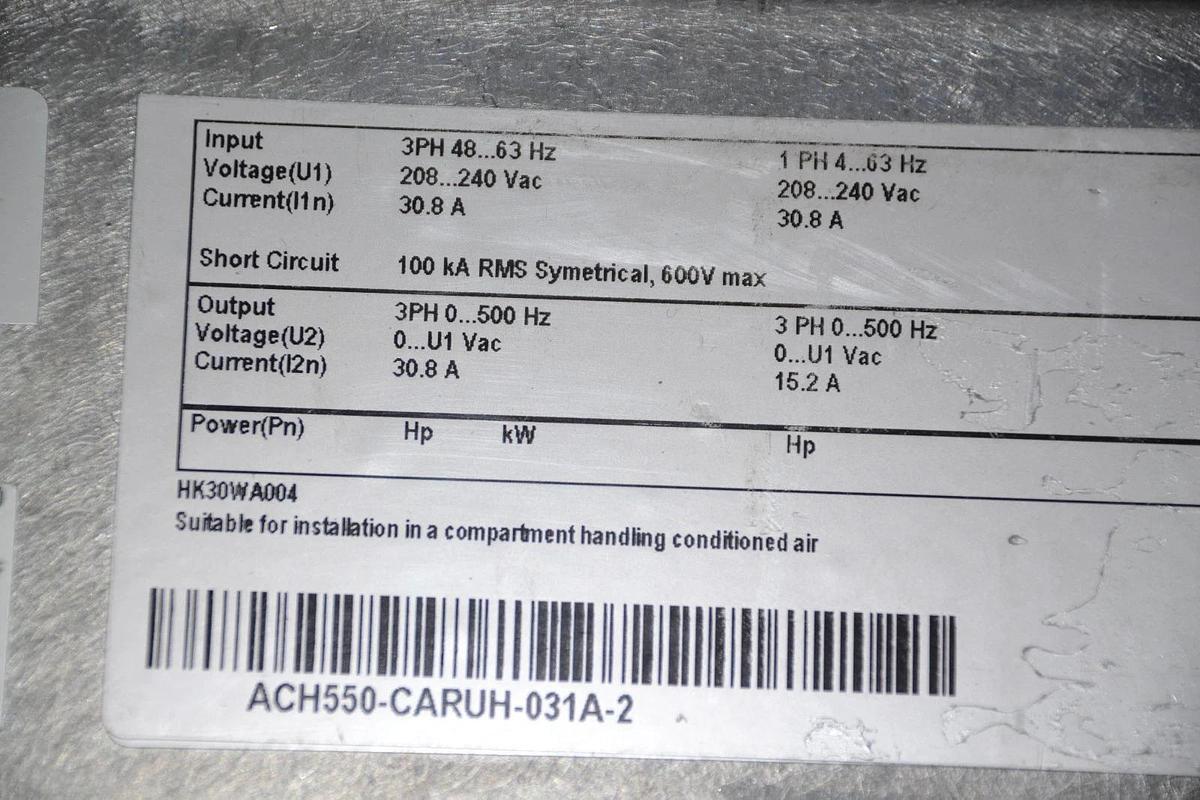 Used ABB  DRIVE ACH550-CARUH-031A-2 ACH550 CARUH 031A 2  240Vac 3PH 1PH