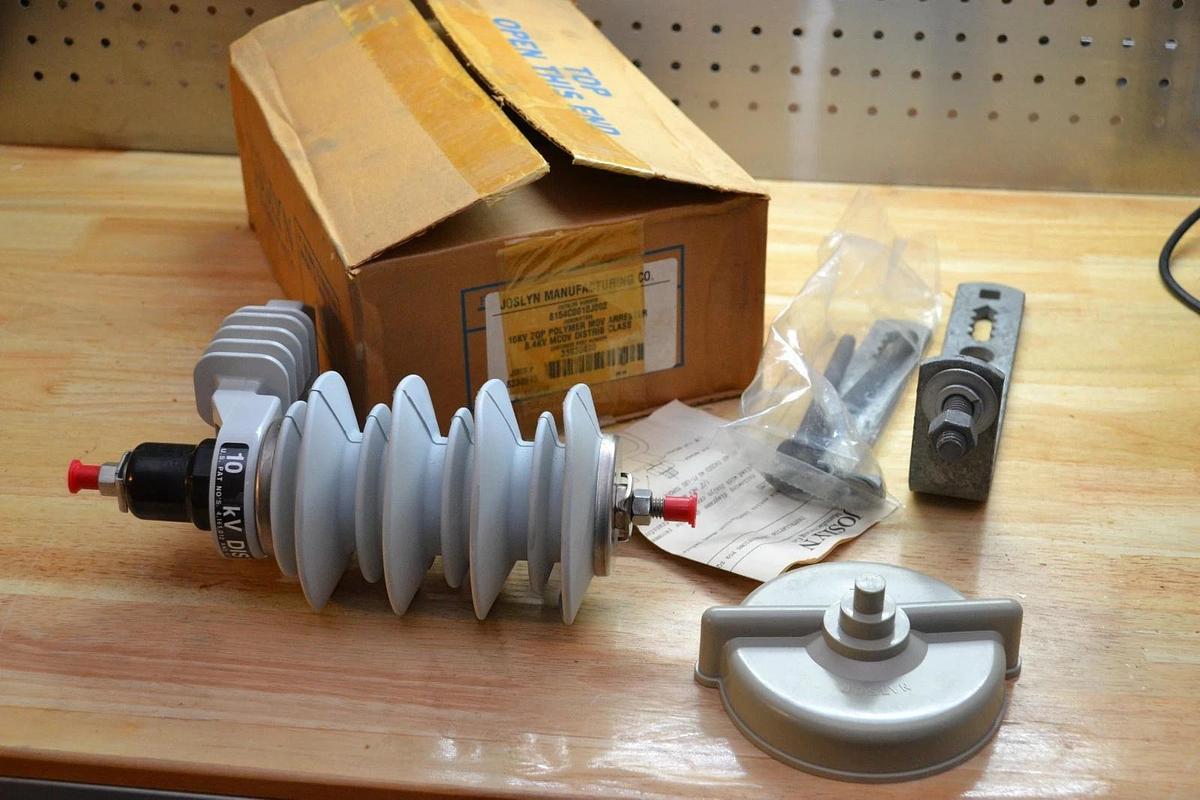 Joslyn 10kv ZQP Polymer Mov Arrester 8.4kv MC0V Distr Class 8154C0010J002 NEW